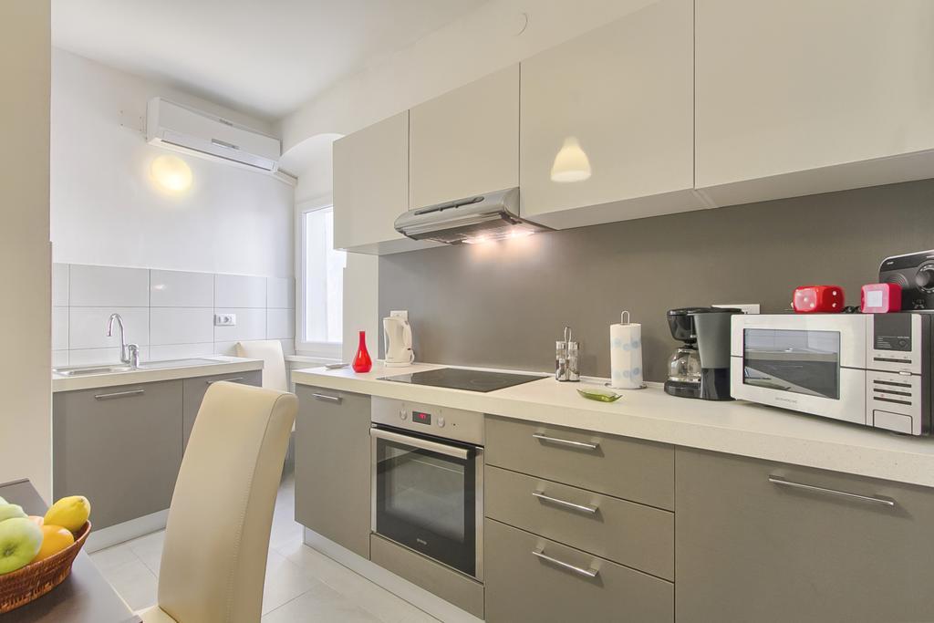 Apartment Spagnolo City Pula Zimmer foto